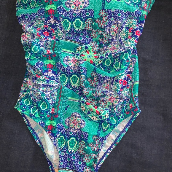 NWOT, Ceeb Swimsuit, Size 8 - Picture 4 of 5